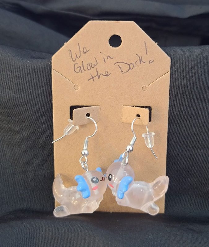 Charmed Earrings - Glow in the Dark 01